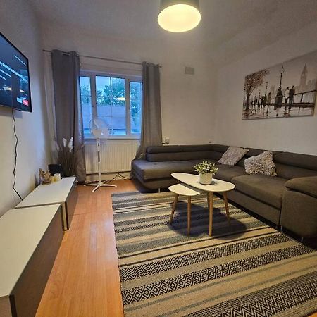 Stylish 2 Bed Apt - Harry Potter/ Leavesden Studios/Watford/Hemel Hempstead - Families/Professionals & Contractors Welcome - Serviced Accomodation Sarratt 외부 사진