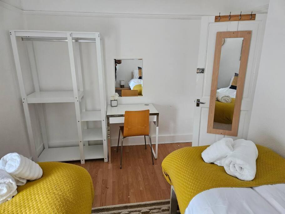 Stylish 2 Bed Apt - Harry Potter/ Leavesden Studios/Watford/Hemel Hempstead - Families/Professionals & Contractors Welcome - Serviced Accomodation Sarratt 외부 사진